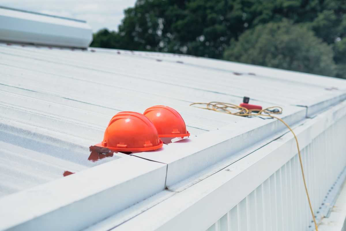 Brooklyn company, two Queens men indicted over alleged sale of fake construction safety cards • Brooklyn Paper