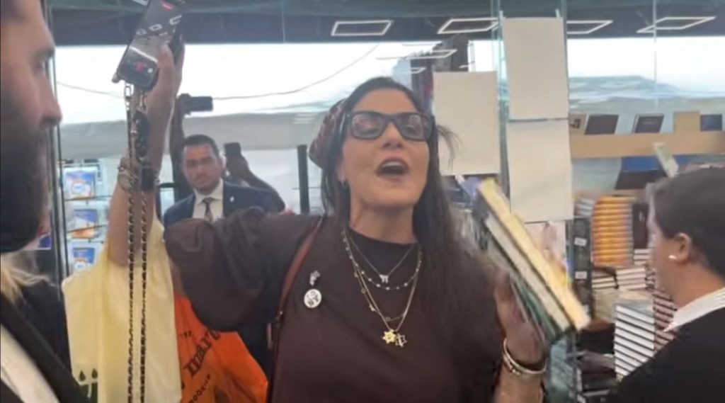Stephanie Benshimol confronts Mayor Zohran Mamdani in a Judaica store.