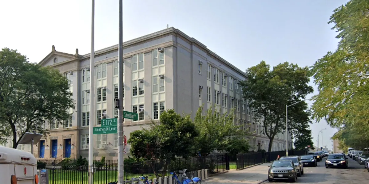 Boy, 17, stabbed while walking to school in the Bronx
