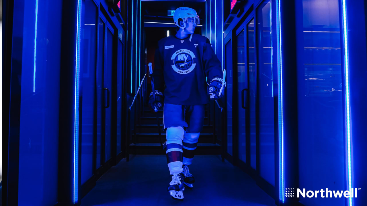 PHOTOS: Islanders Morning Skate in Toronto