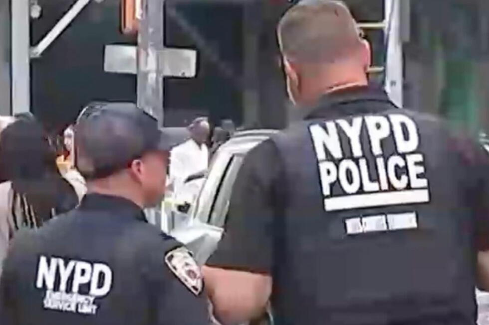 Woman randomly stabs 2 people in New York City's Times Square, killing 1, then is killed by police