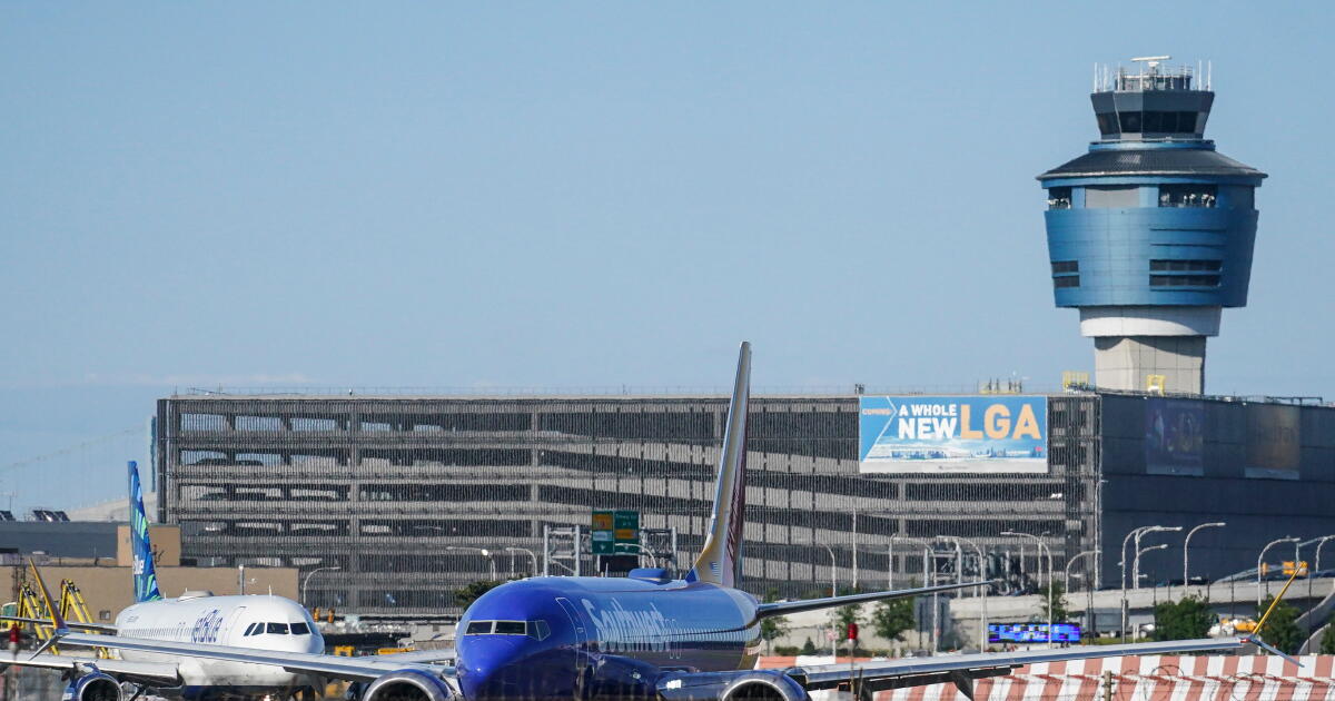 New York airport operations resume after disruptions across U.S. Northeast due to technical problems