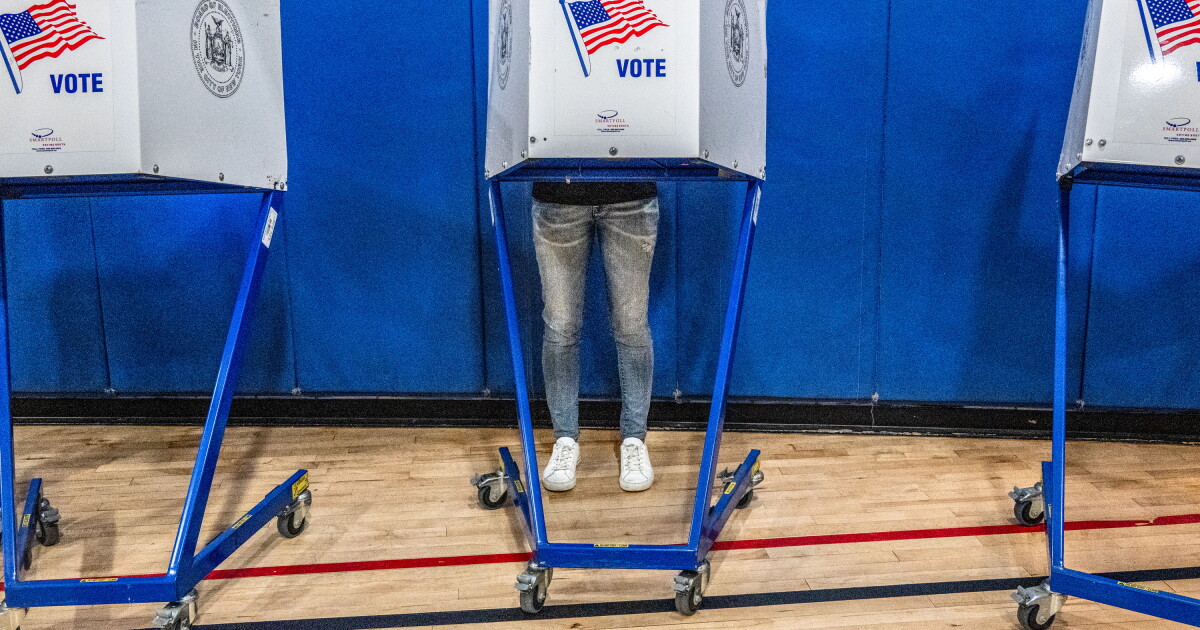 Democrats demand Homeland Security officials fund election security ahead of midterms