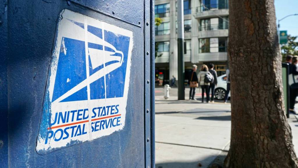 usps blue mailbox
