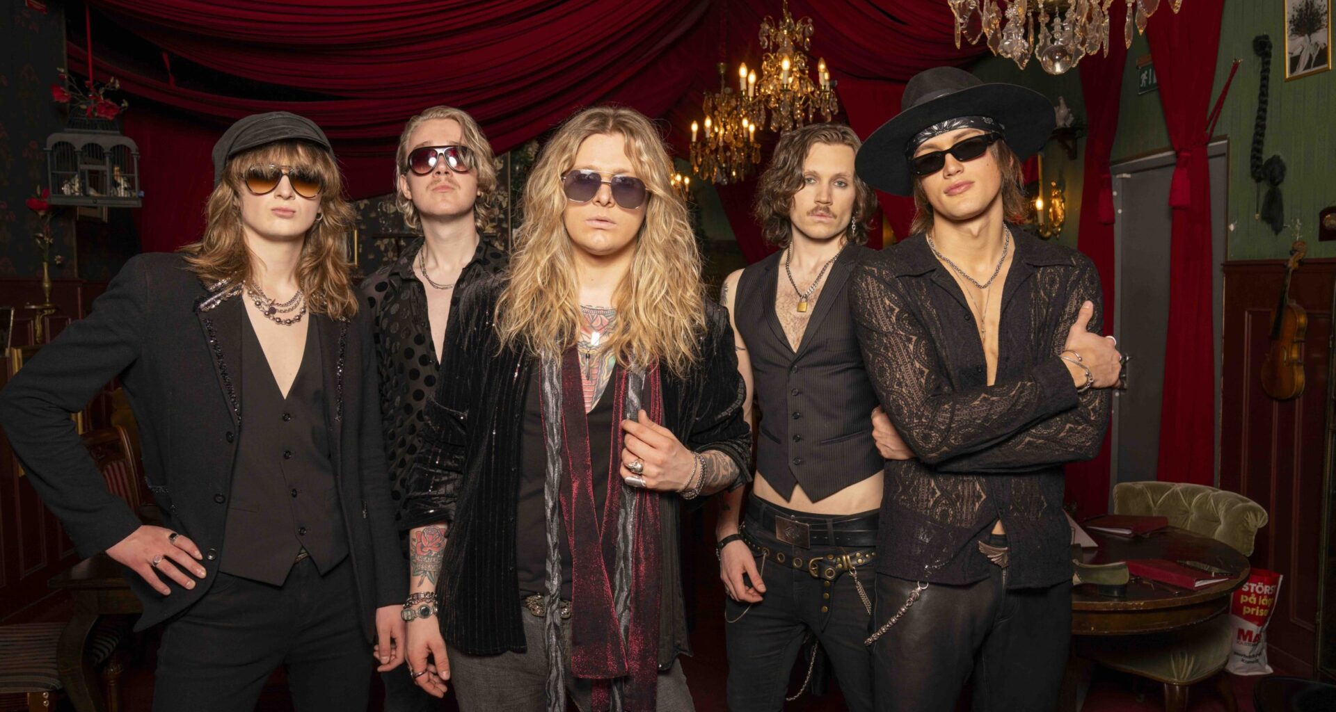 Velveteen Queen release single/video "Talk Or Walk"