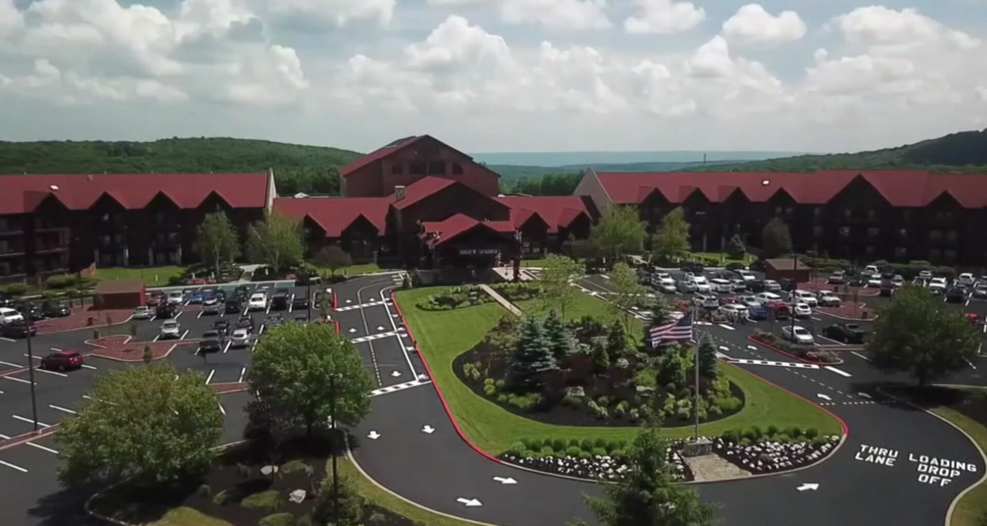 News 12 | Bronx | Woman Charged With Killing Husband And 3 Year Old Son At Great Wolf Lodge In The Poconos