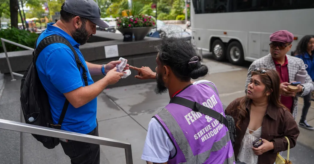 Statue of Liberty Boat Tours: Legit or Scams? Depends Whom You Ask.