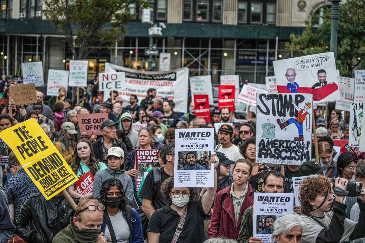 ICE SHOOTING: Over 1,000 protesters rally in Foley Square to demand agency leave NYC after Marble Hill incident