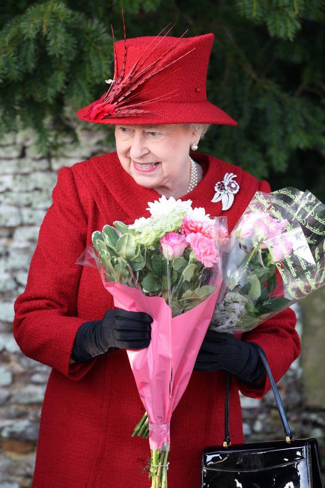 Royals attend Christmas service Royals attend Christmas service