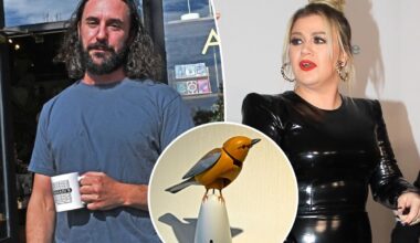Brooklyn store owner breaks down 'ludicrous' interaction with Kelly Clarkson over mechanical bird
