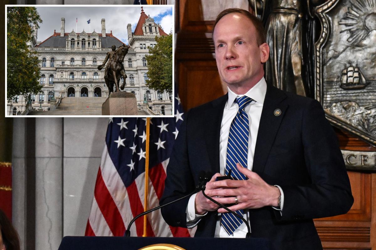 Hochul admin warns AI bubble burst could leave state coffers dry