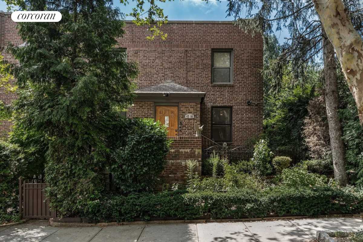 Sunnyside Gardens townhouse hits market at $2.498 million, a potential record high for neighborhood – QNS