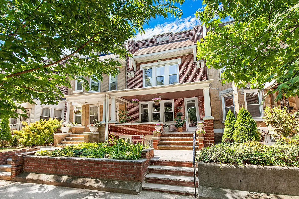 brick row house exterior