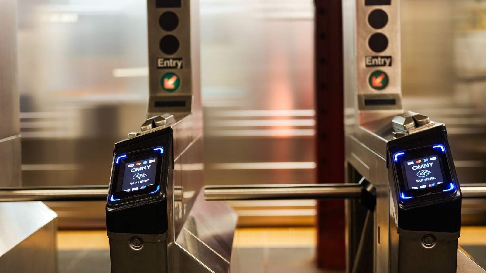 Weekend transit disruptions affect subway, rail riders in NYC, New Jersey, Long Island