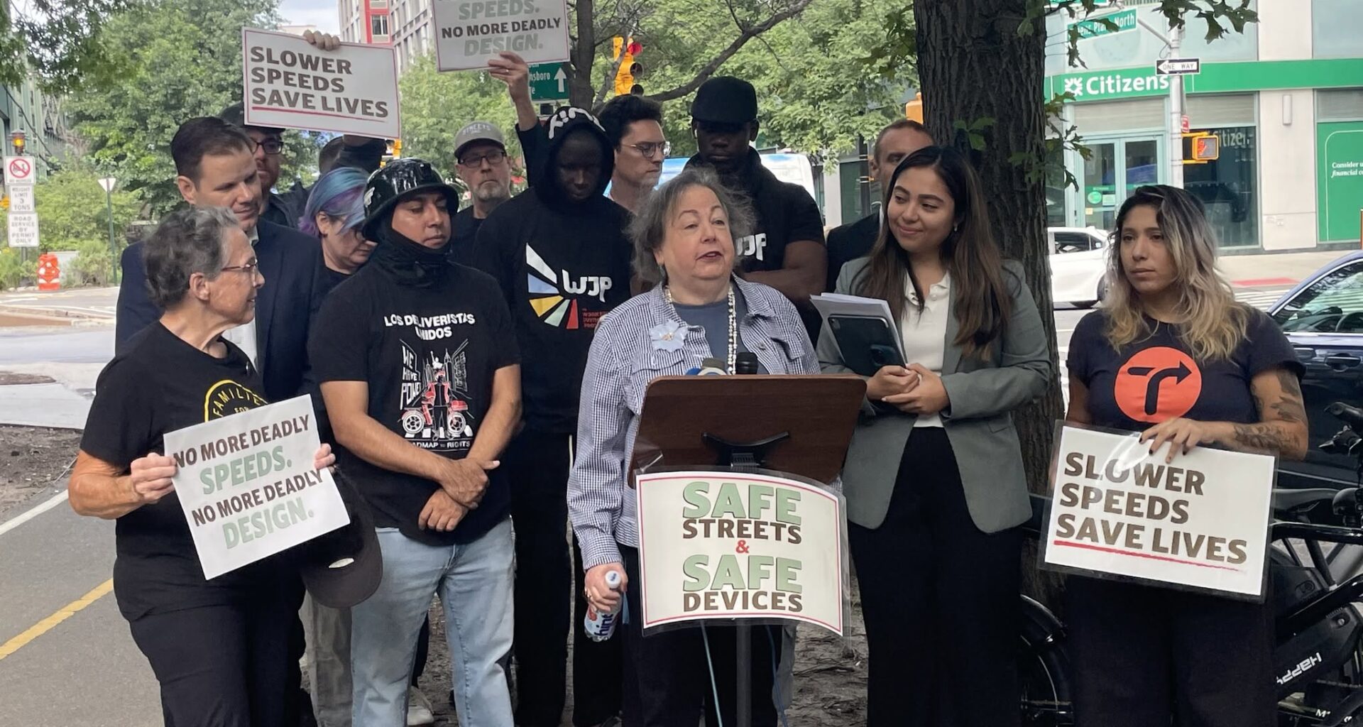 New bill aims to eliminate high-speed e-motos in New York