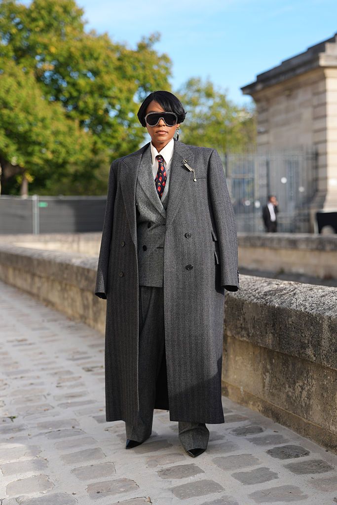 Street Style - Paris Fashion Week - Womenswear Spring/Summer 2027 - Day 5