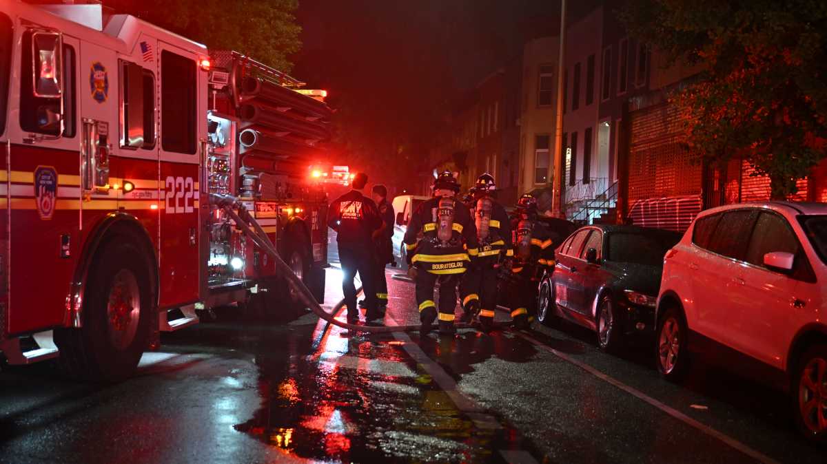 Early-morning fire at Bushwick apartment building displaces 11 people • Brooklyn Paper