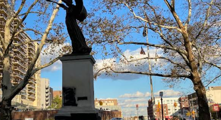 Bronx man arrested for allegedly stabbing Queens man to death in a public park