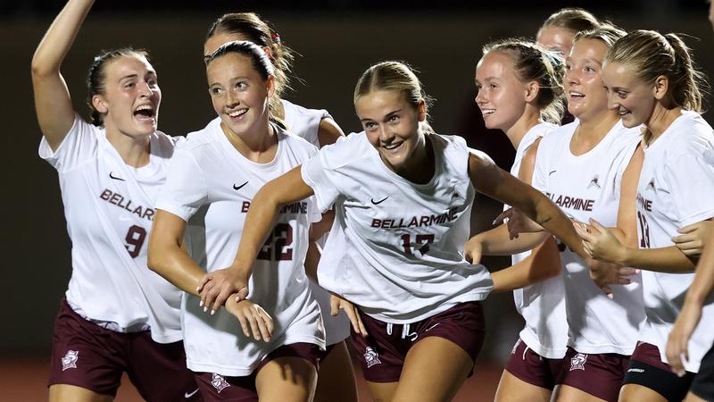 Freshmen find net 4 times as women's soccer rolls at Queens
