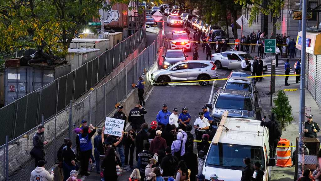 ICE agents shoot a man during arrest in New York City, officials say
