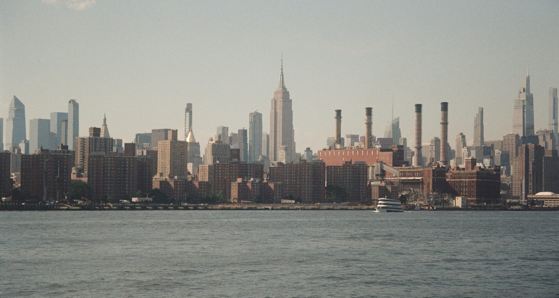Manhattan median rent hits record $5,395/month in September