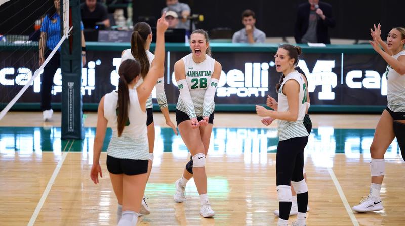 Montilla's Career-High Nine Blocks Outlast Niagara In Five-Set Marathon Inside Draddy