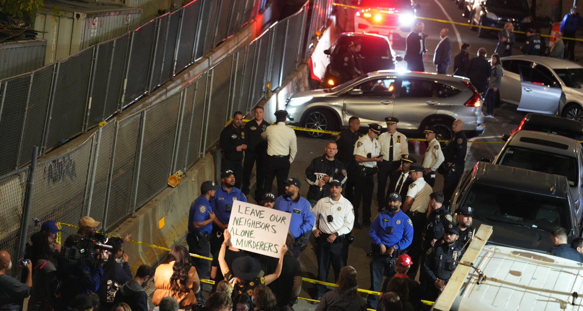 ICE agents shoot man in Bronx