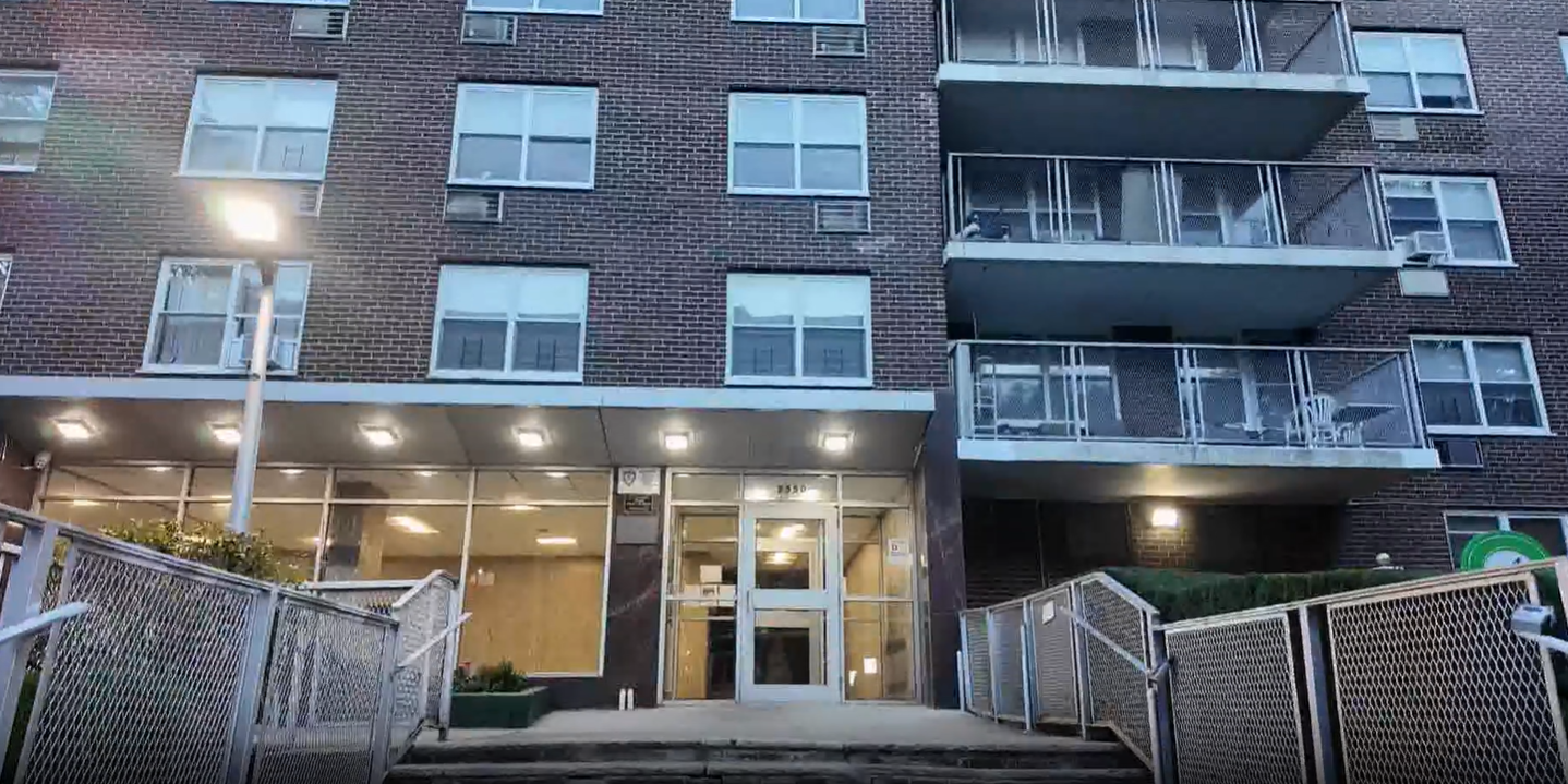 News 12 | Bronx | Woman Dead Baby Critically Injured After Apparent Fall From Terrace In Allerton