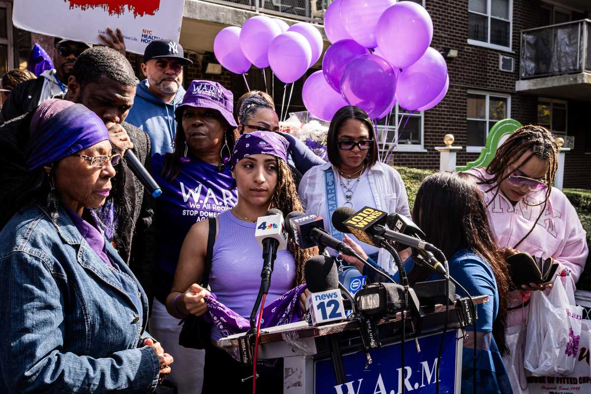 Vigil held for Nathaly Ramirez, a mother killed after being pushed off Bronx balcony