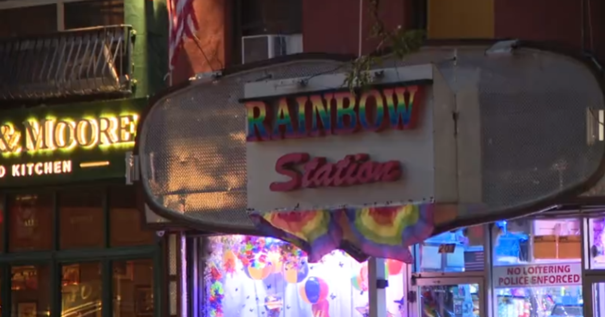 Man beaten to death outside Chelsea adult entertainment store, NYPD says