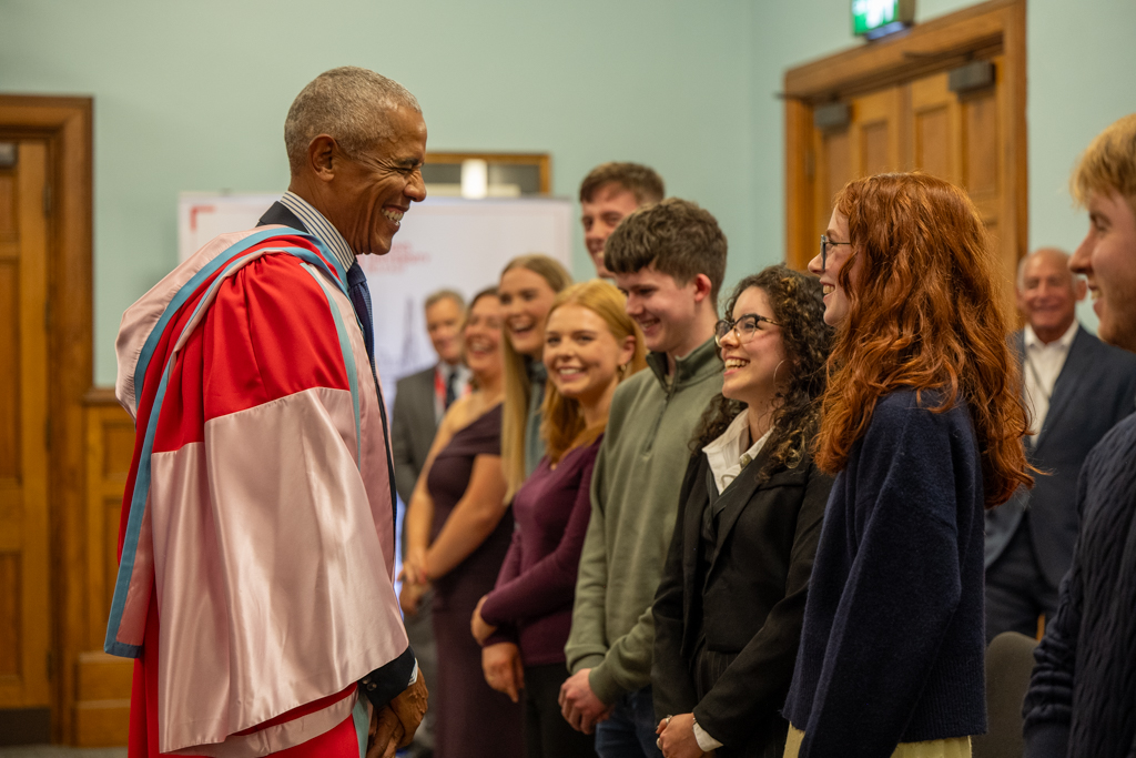 Former US President Barack Obama receives Honorary Degree from Queen’s University Belfast – The NEN – North Edinburgh News