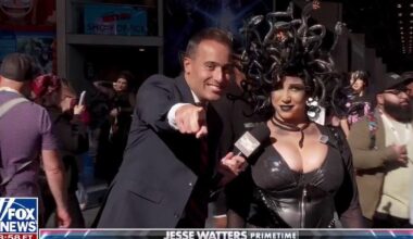 'Jesse Watters Primetime' visits New York Comic Con