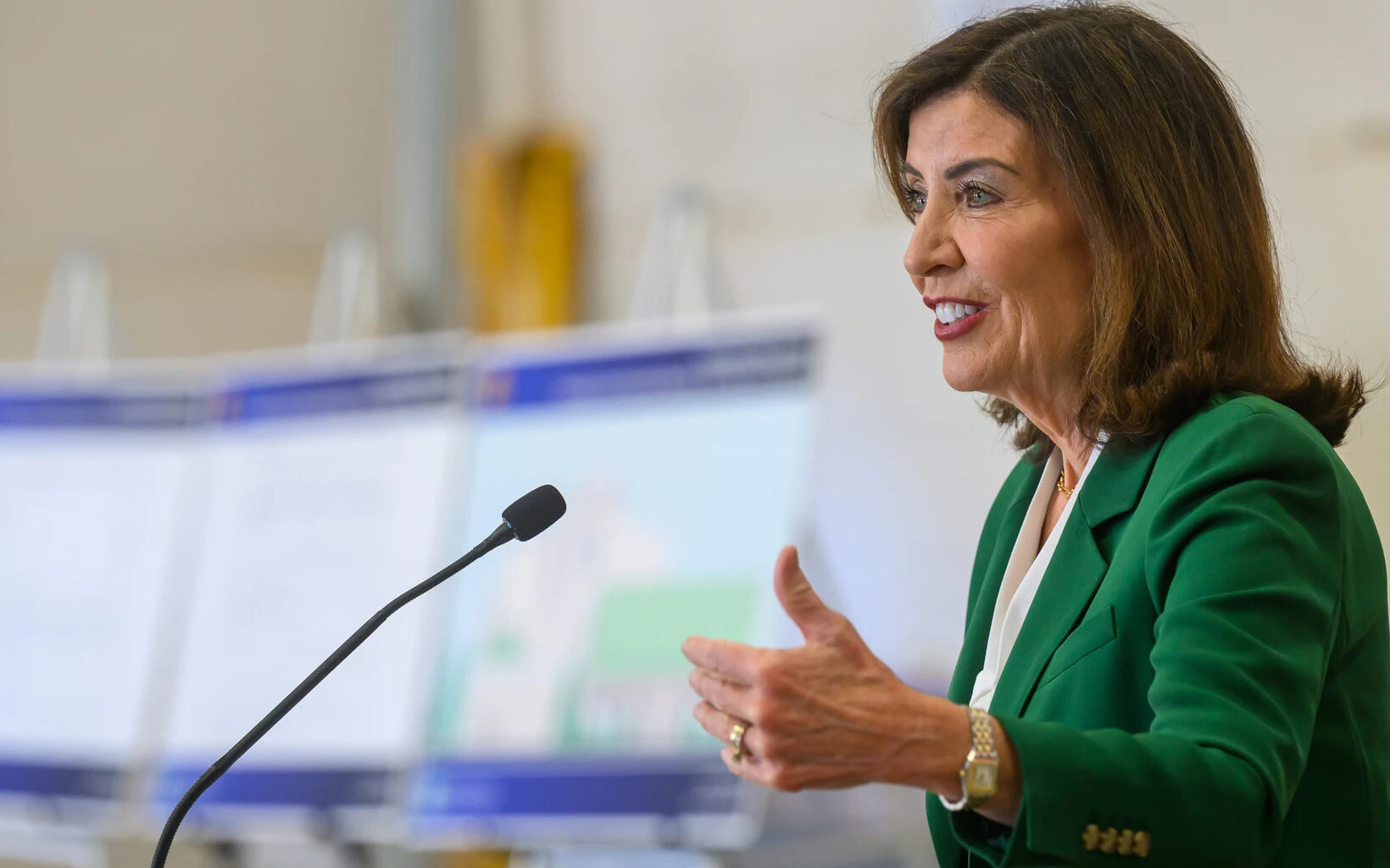 Hochul finds loophole to get use of returned donations : Investigative Post