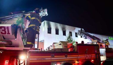 FDNY takes on two-alarm blaze at vacant West Farms commercial building – Bronx Times