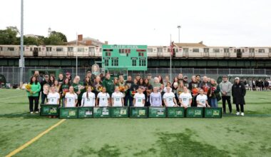Women's Soccer Honors 10 On Senior Day; Draw With Sacred Heart