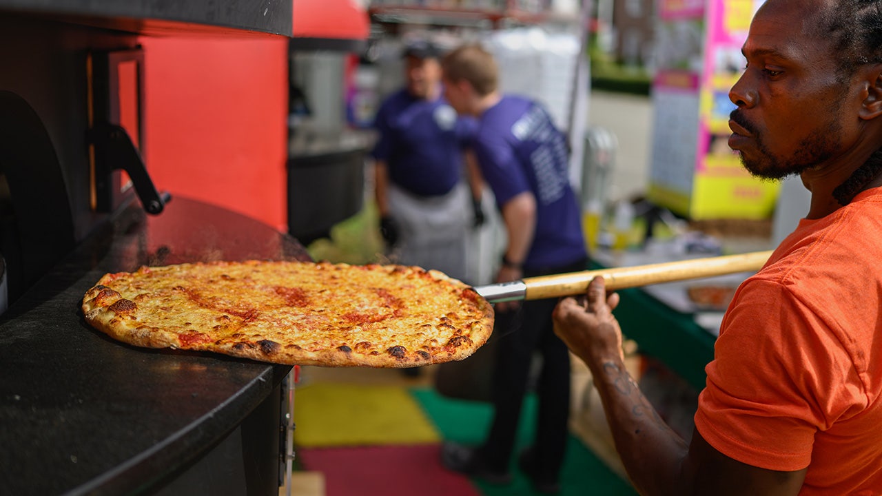 New Haven pizza tour on Elm City Party Bike includes hotel pizza suite