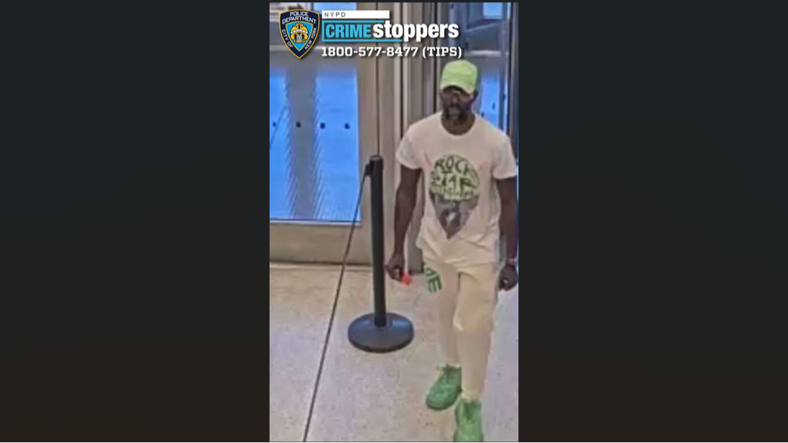 News 12 | Brooklyn | Man Wanted For Damaging Door At Nypds 40th Precinct In The Bronx