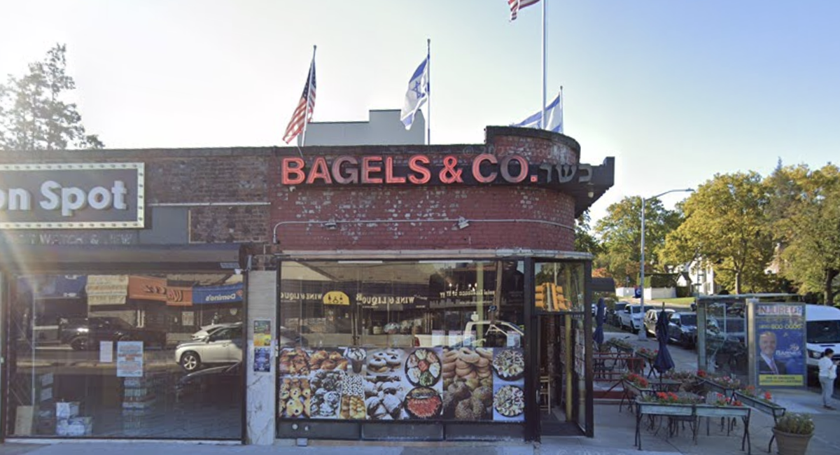 Queens man charged with hate crime at Jewish-owned bagel shop displaying Israeli flags
