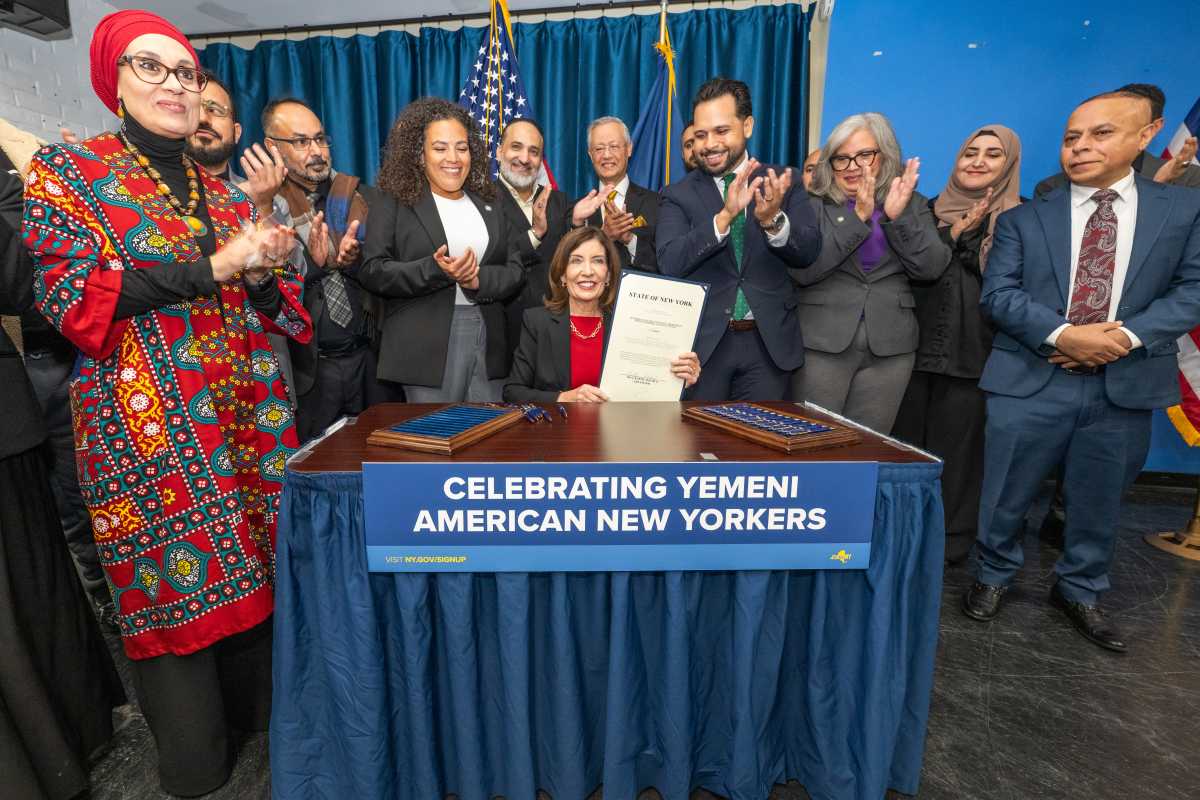 Gov. Kathy Hochul signs bill to establish Little Yemen cultural district in the Bronx – Bronx Times