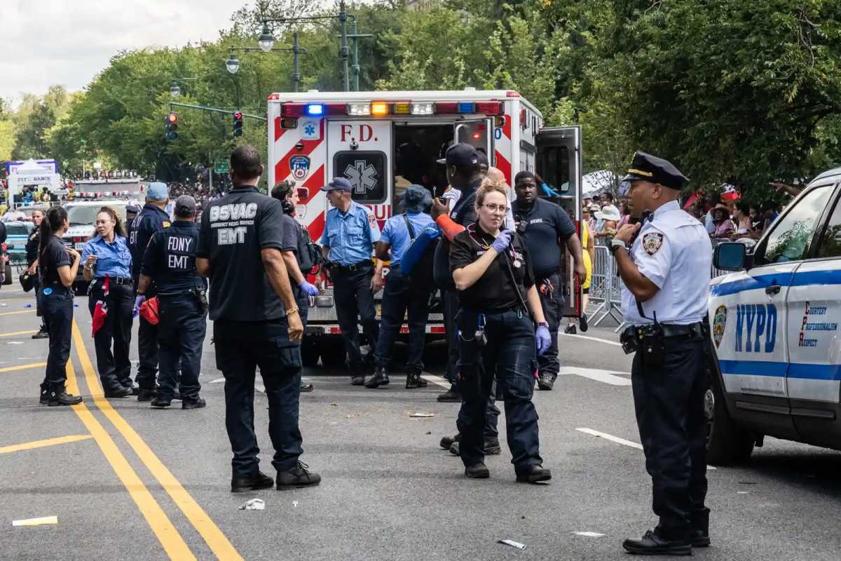 Police recruit from Brooklyn killed after crashing his motorcycle on Van Wyck Expressway in Briarwood: PBA – QNS