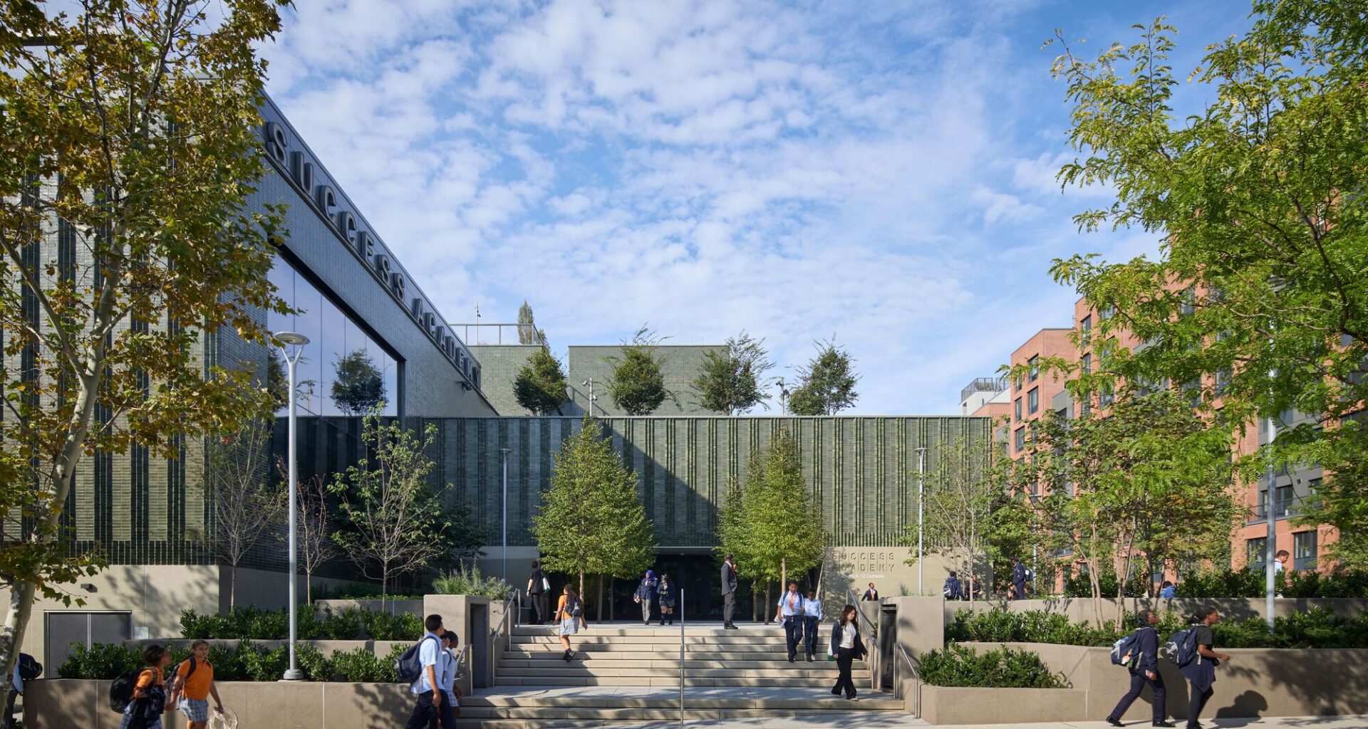 Success Academy Bronx K–12 Campus / SOM