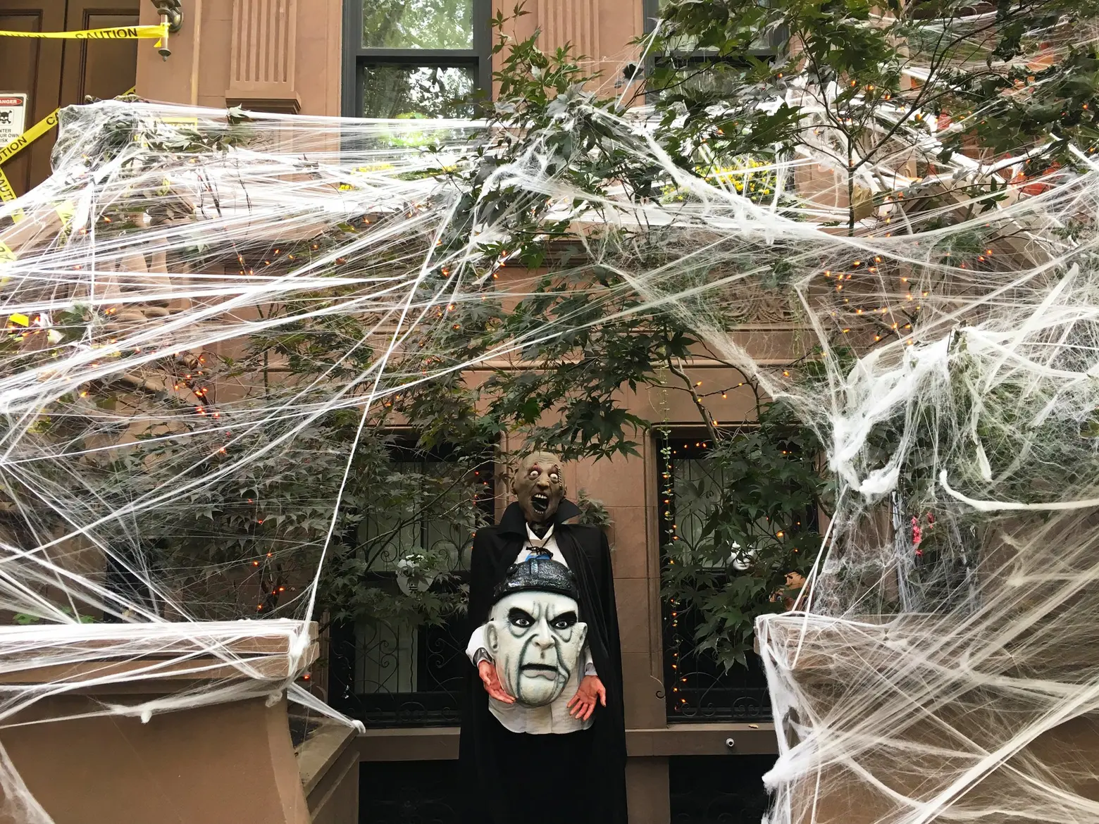 Halloween ‘Trick-or-Streets’ return to NYC with 180 car-free streets Halloween ‘Trick-or-Streets’ return to NYC with 180 car-free streets