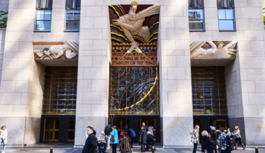 Man detained after sneaking into 30 Rock looking for 'Today' show host: Police