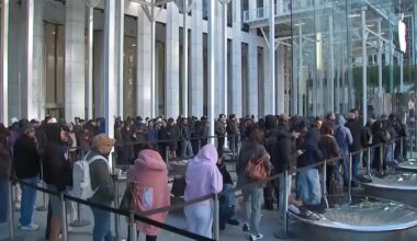 Lines wrap around Apple flagship store on Fifth Avenue in Midtown for new iPhone Duo release