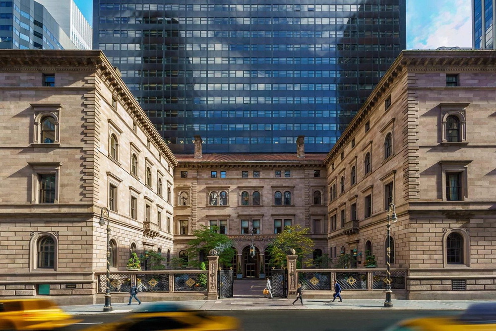 Lotte New York Palace, a representative New York landmark hotel.