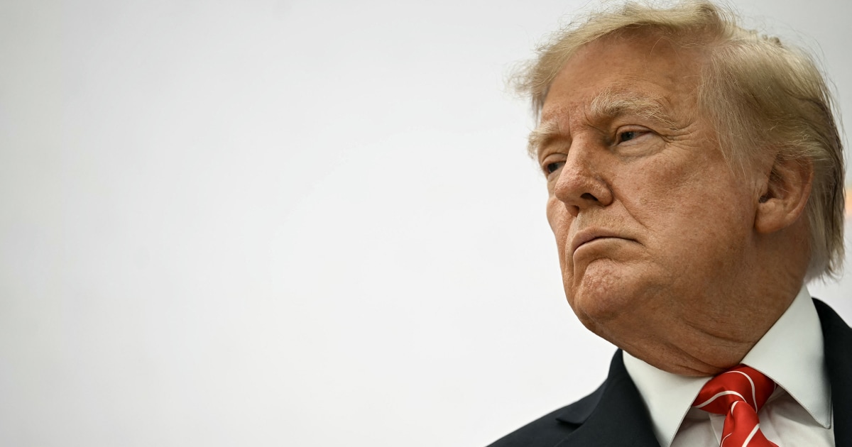 Live updates: Trump names conservative commentator as new White House press secretary