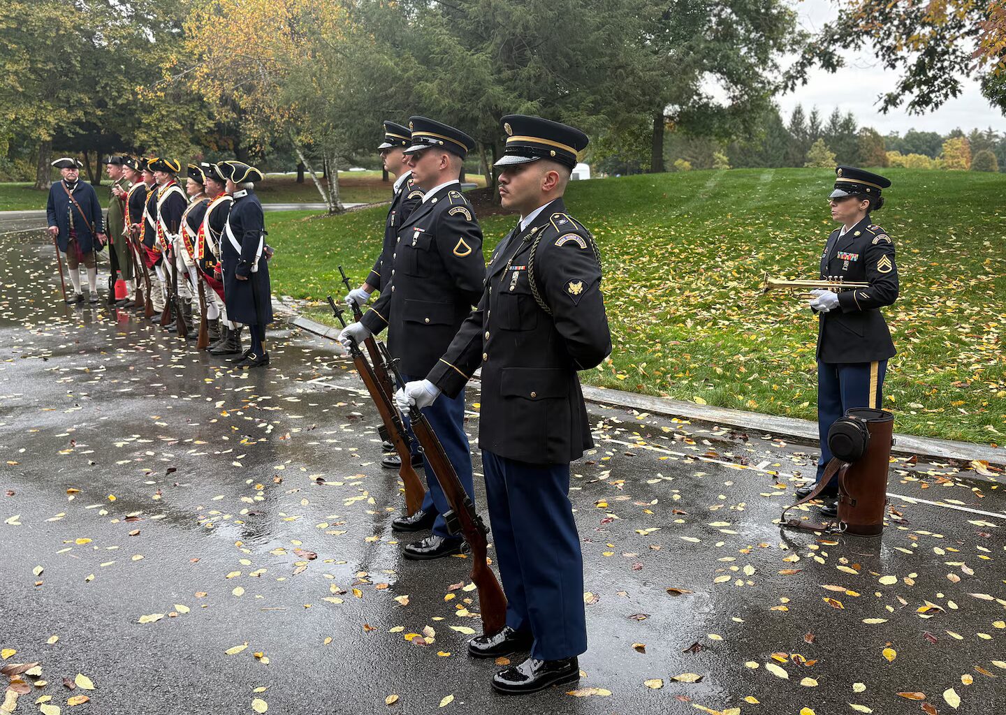 New York Guard Honors Revolutionary War Soldiers > National Guard > News Features