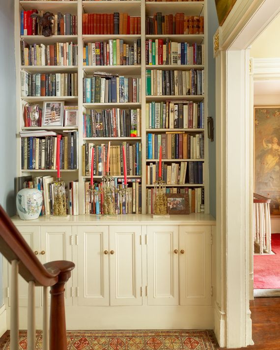 McCollum studied architectural history and added to his mentor’s old library on the garden level as books came up for sale.