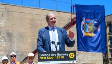 Harlem business leaders urge MTA chair to include them in possible Second Avenue Subway westward expansion