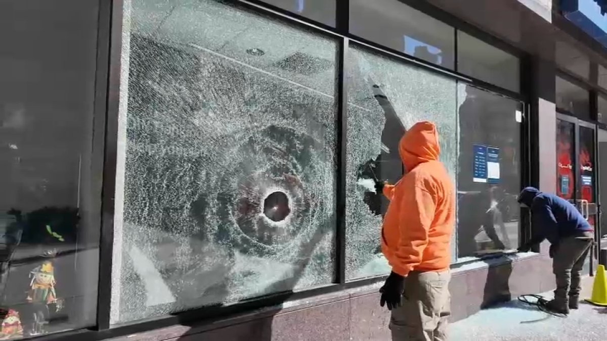 Capital One bank in NYC vandalised with pro-Palestinian messages – NBC New York